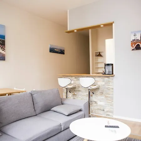 Porte Cailhau Apartment